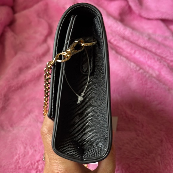 NWT Marilyn Monroe Crossbody with gold chain - Picture 8 of 14